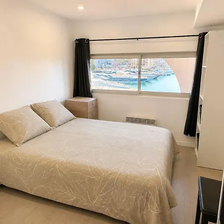 T3 Vue Port Panoramique, Piscine, Climatise Apartment *